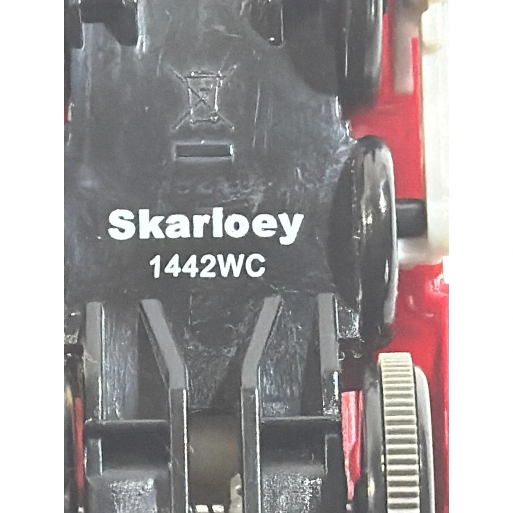 Thomas & Friends TrackMaster Skarloey Christmas Lights Motorized Train 1442WC